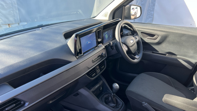 Ford Transit Courier Petrol 1.0 EcoBoost Leader Van